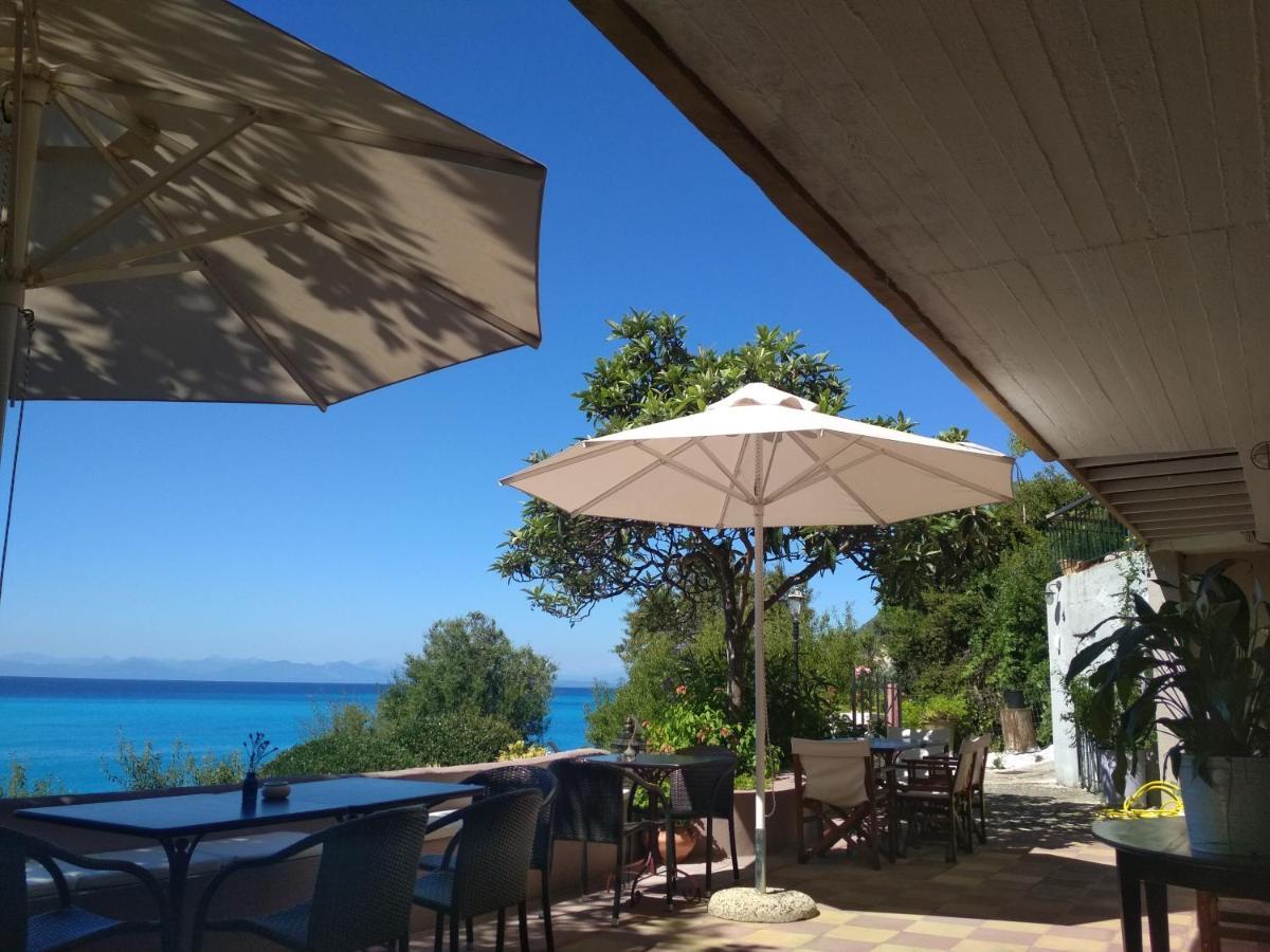 Hotel Ostria Áyios Nikítas Esterno foto