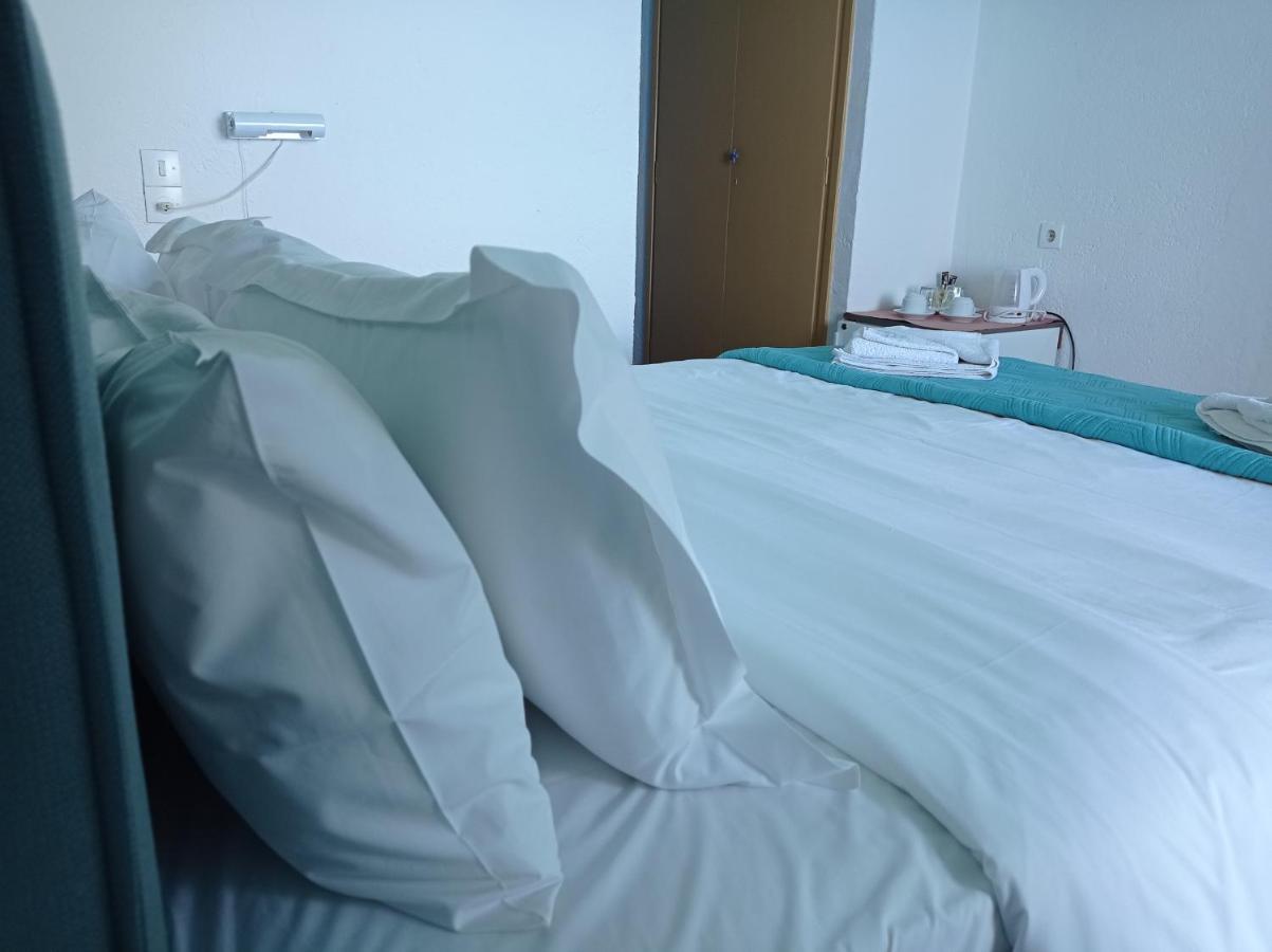 Hotel Ostria Áyios Nikítas Esterno foto