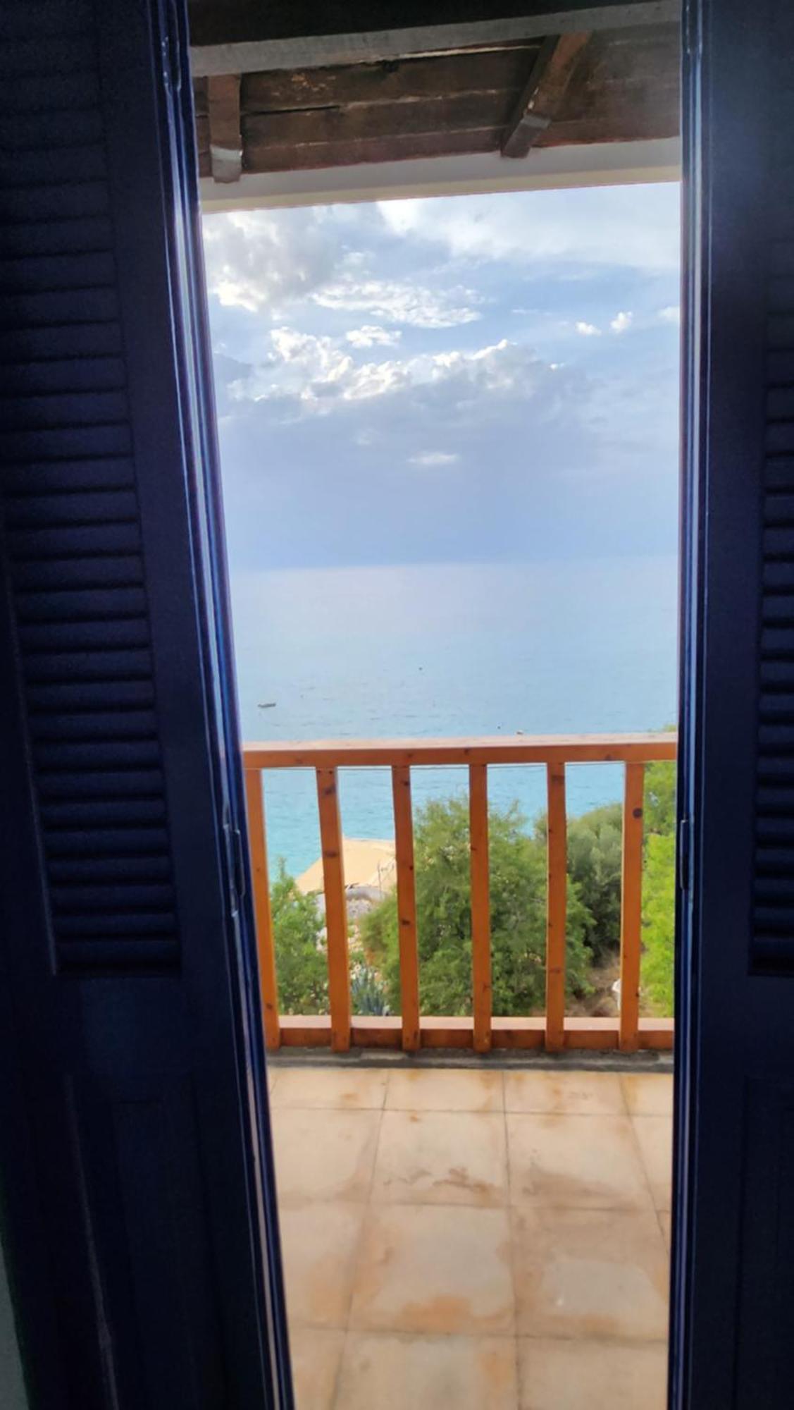 Hotel Ostria Áyios Nikítas Esterno foto