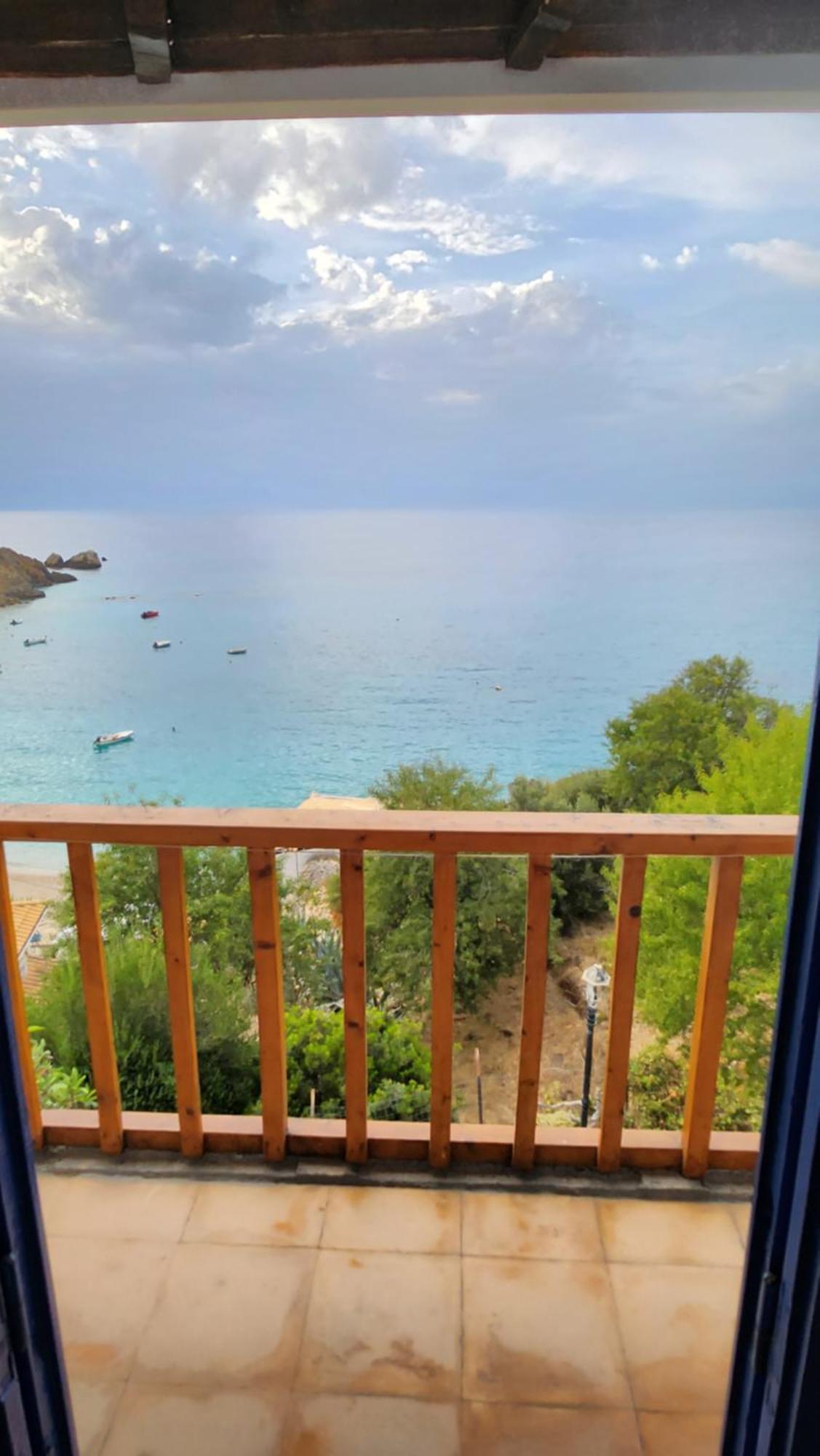 Hotel Ostria Áyios Nikítas Esterno foto